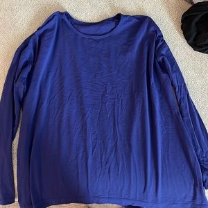 Lululemon long sleeved top